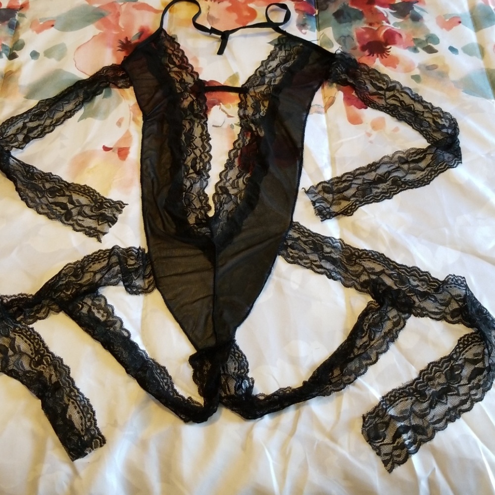 ❤💋🆕️Black sexy sheer lace lingerie - Picture 3 of 3